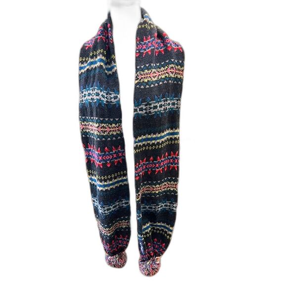 American Eagle Fair Isle Knit Scarf Pom Poms Long Unisex Winter Accessory Cozy - Picture 1 of 6